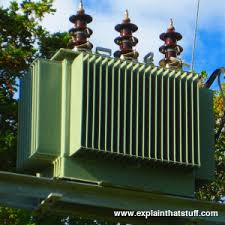 How do electricity transformers work? - Explain that Stuff - power transformer