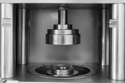 Illustrative example of hydraulic press from Google Search