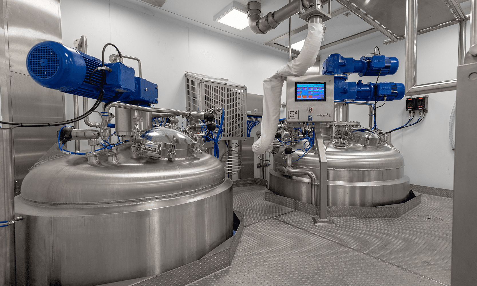 Illustrative example of mixing equipment from Google Search