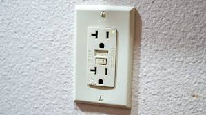 Electrical Plug Types: How Many Are There & Why Are They So ... - SlashGear - power plugs