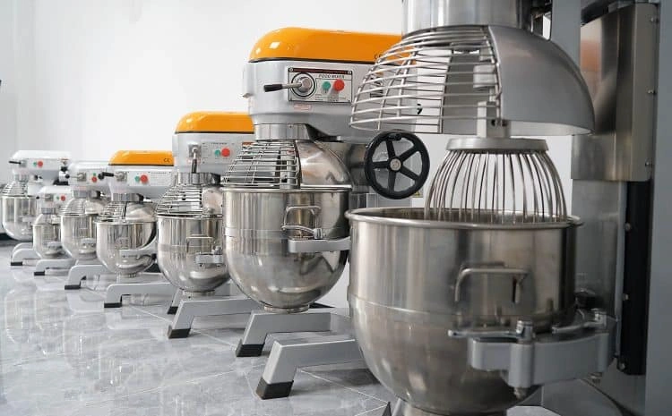 Illustrative example of planetary mixer vs drum mixer from Google Search