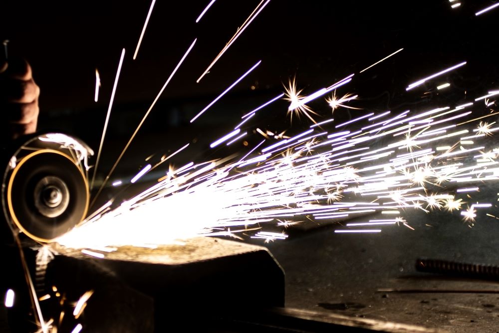 Illustrative example of universal grinding from Google Search